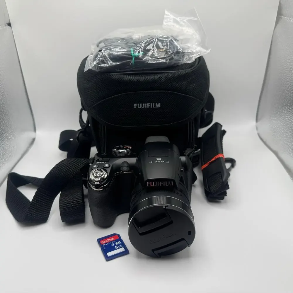 Fujifilm - FinePix S4500 14.0-Megapixel Digital Camera - Black